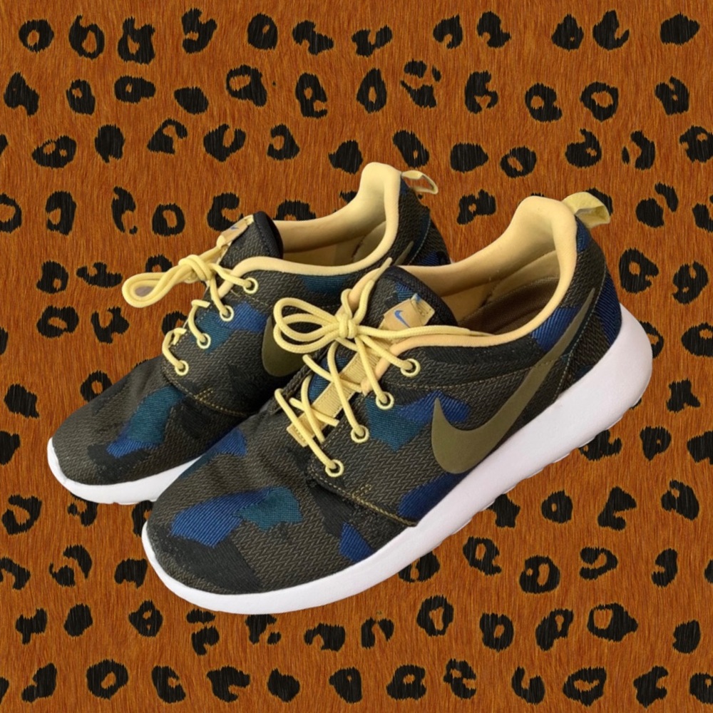Nike Roshe One JCRD Print /Womens/ Size 8.5 / EUC